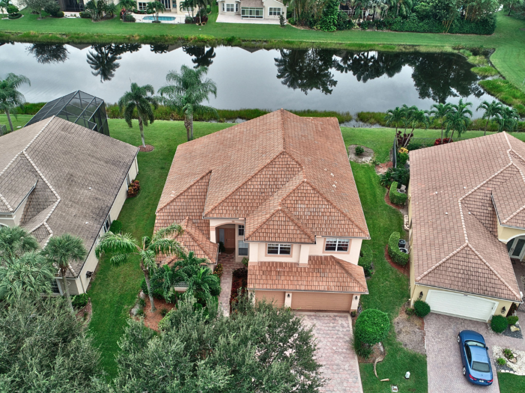 Luxury houses for rent Weston FL lakefront estate